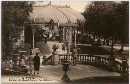 Vittel - Escalier de Grand Hotel