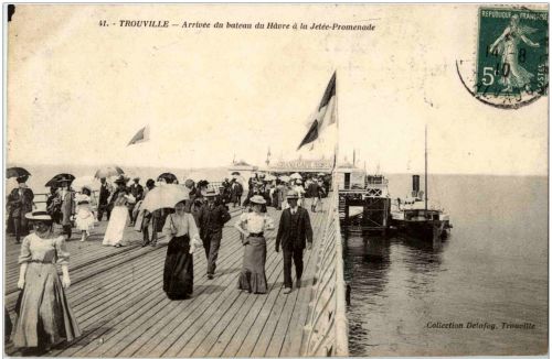 Trouville - Arrivee du bateau