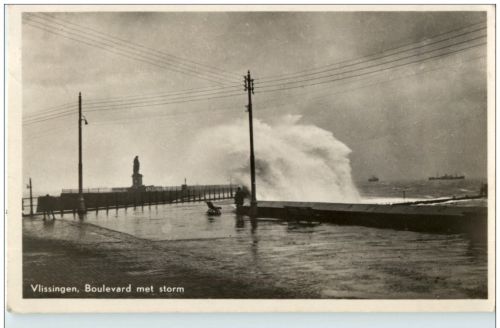 Vlissingen - Boulevard met storm