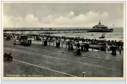 Scheveningen - Pier met Boulevard
