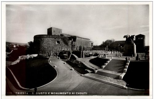Trieste - S Giusto e Monumento