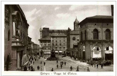 Bologna - Piazza del Nettuno