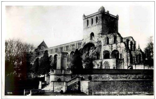 Jedburgh Abbey and War Memorial