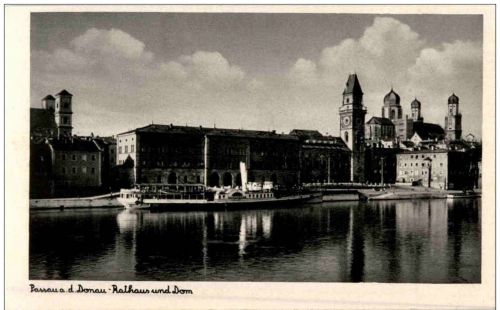 Passau - Rathaus und Dom