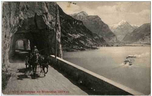 Axenstrasse mit Bristenstock und Kutsche