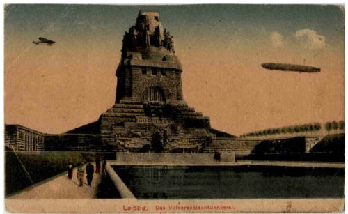 Leipzig - Völkerschlachtdenkmal mit Zeppelin