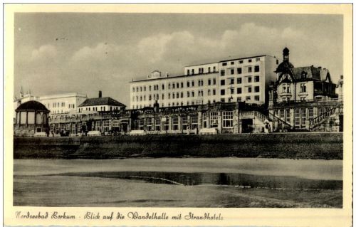 Borkum - Blick auf die Wandelhalle