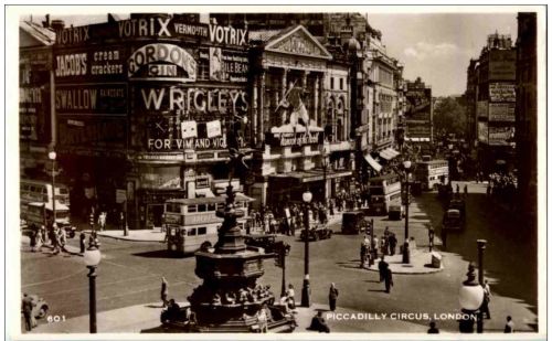London - Picadilly Circus