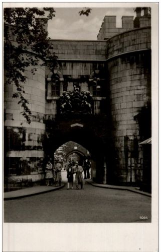 London - Middle Tower
