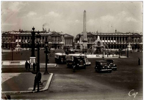 Paris - La Place de la concorde