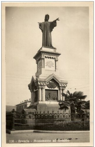 Brescia - Monumento ad Arnaldo