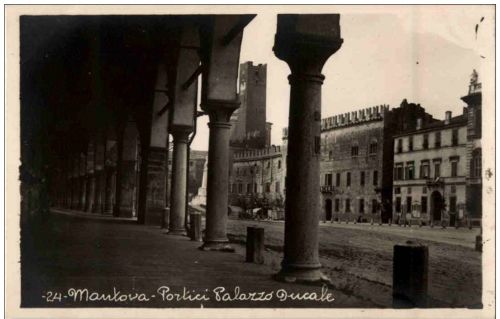 Mantova - Portici Palazzo Ducale