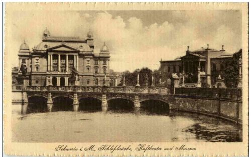 Schwerin - Schlossbrücke