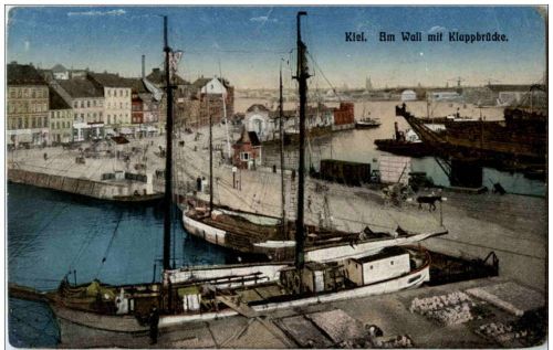 Kiel - Am Wall mit Klappbrücke