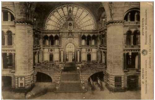 Antwerpen - Binnenzicht der Middenstatie