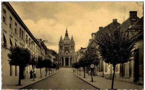 Bonsecours - Avenue de la Basilique