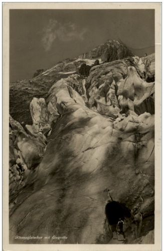 Rhonegletshcer mit Eisgrotte
