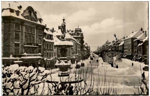 La Chaux de Fonds - Rue Leopold Robert en hiver