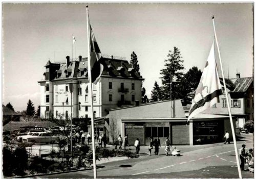 Walzenbach - Bahnhofplatz