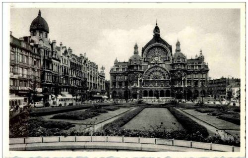 Anvers - Place Reine Astrid et Gare Centrale
