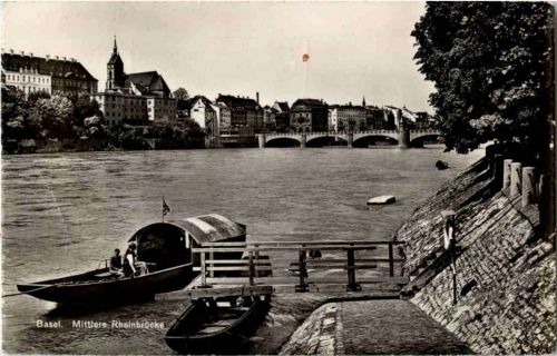 Basel - Mittlere Rheinbrücke mit Fähre