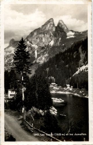 Lac Tanay et les Jumelles