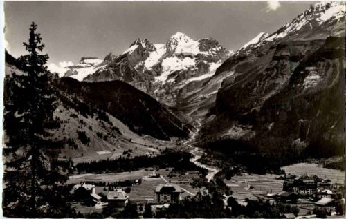 Kandersteg mit Blümlisalp