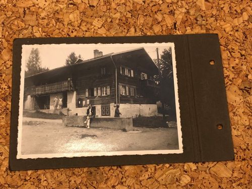Schweiz - Photos auf Papier geklebt