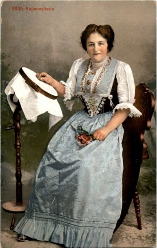 Appenzell - Appenzellerin
