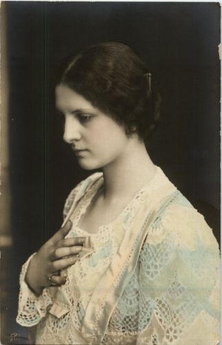 E. Wohlgemuth