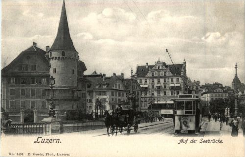 Luzern - Auf der Seebrücke mit Tram