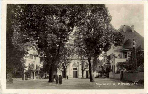 Mariastein - Kirchplatz