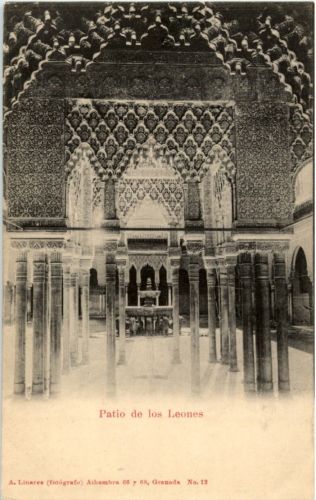 Granada - Patio de los Leones