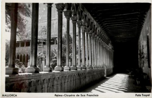 Palma . Claustro de San Francisco