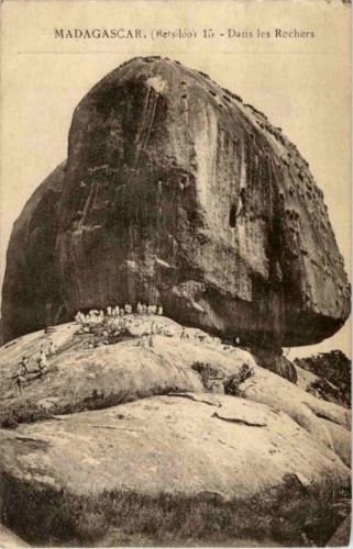 Madagascar - Dans les rochers