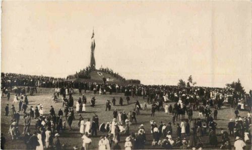 Forch Küsnacht - Wehrmännerdenkmal