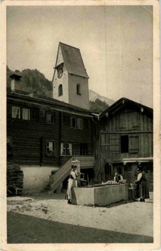 Elm - Am Dorfbrunnen