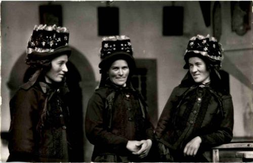 Saas Fee - Walliser Frauen