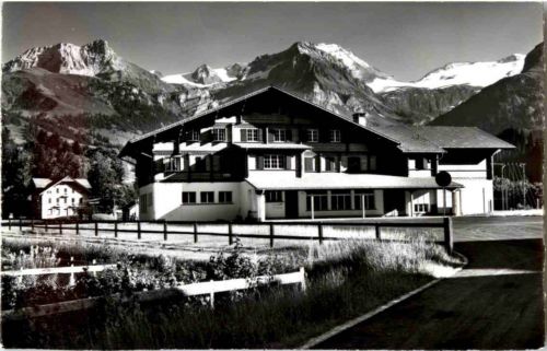 Lauenen - Neues Schulhaus