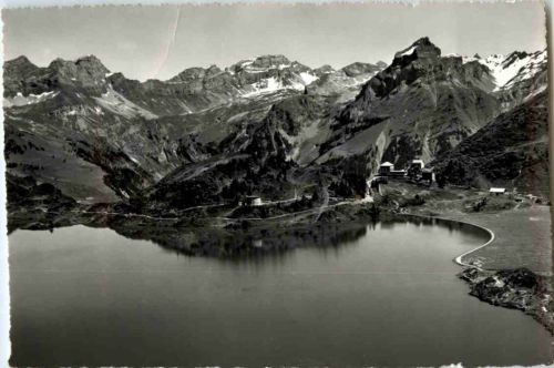 Trübsee mit Hahnen