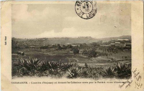 Madagascar - Tananarive - Cimetiere d Anjanary