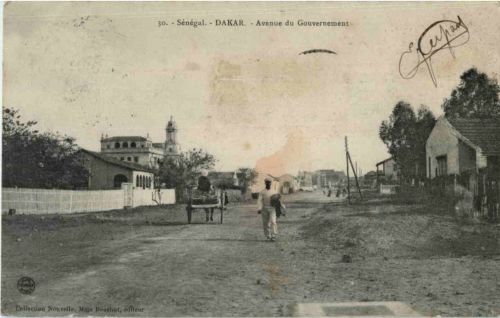 Senegal - Dakar - Avenue du gouvernement