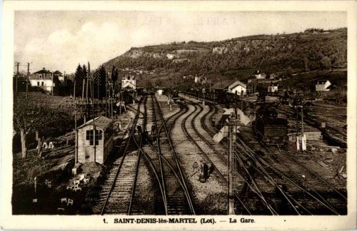 Saint Denis les Martel - La Gare