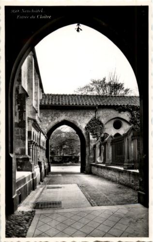 Neuchatel - Entree du Cloitre