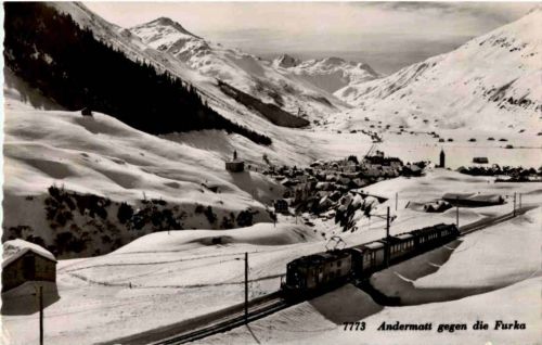 Andermatt mit Eisenbahn