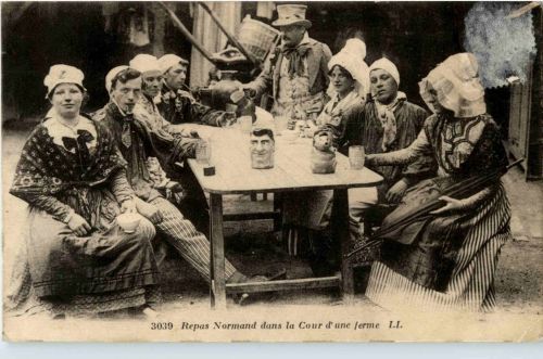 Repas Normand - costumes