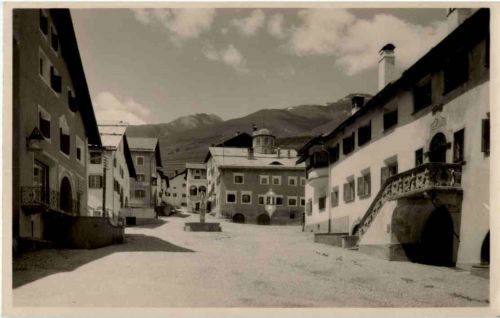 Zuoz - Dorfplatz