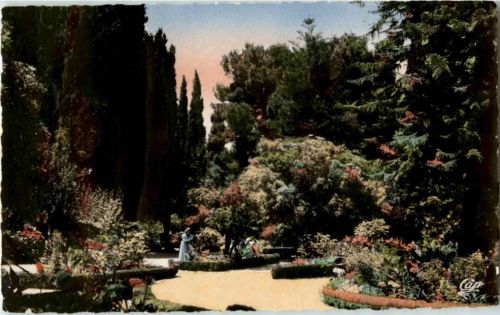 SM la Reine Elisabeth et la Princesse Marie JoseTlemcen