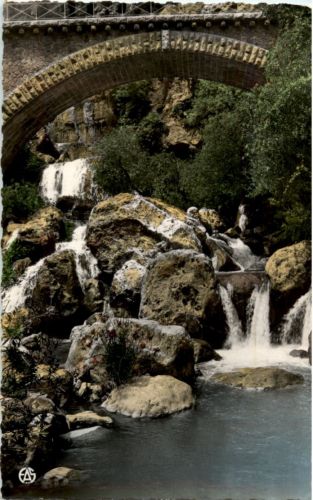 SM la Reine Elisabeth et la Princesse Marie JoseTlemcen