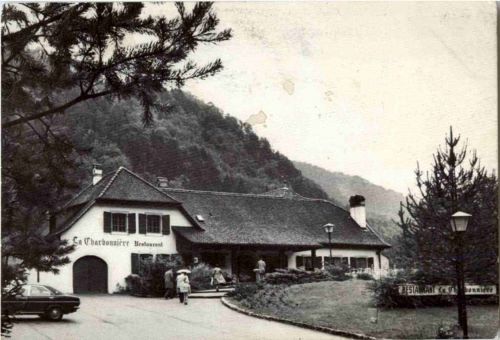 Roches - Restaurant La Charbonniere